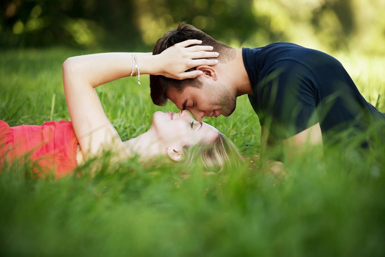 ¿Estamos enamorados o simplemente acostumbrados? Cómo distinguir amor de rutina