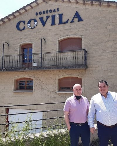 Pablo Sampedro, gerente de Bodegas Covila, con el importador americano