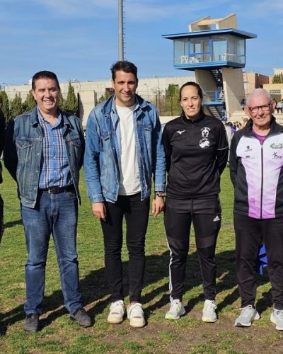 Foto de familia con los responsables del Club Atletismo Albacete-Diputación y del Club San Ginés y Adapei de Asprona