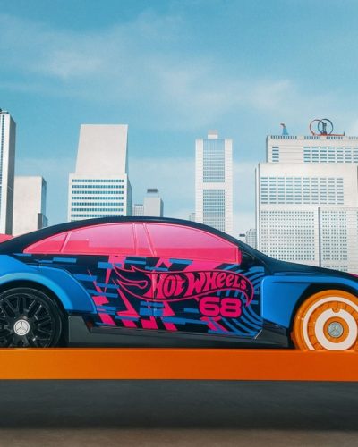 Ein neues Kapitel in der Multi-Collaboration Serie mit dem Mercedes-Benz CLA: Hot Wheels verbindet automobile Innovation mit der Philosophie des grenzenlosen Spielens.
// A new chapter in the multi-collaboration series with the Mercedes-Benz CLA: Hot Wheels combines automotive innovation with the philosophy of boundless play.