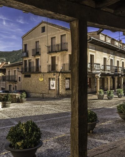 Plaza Mayor porticada de Riaza