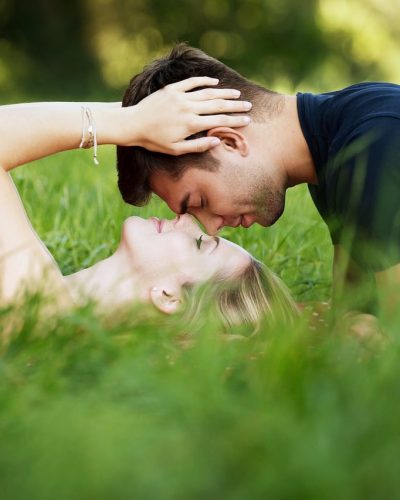 couple-1934204_1280